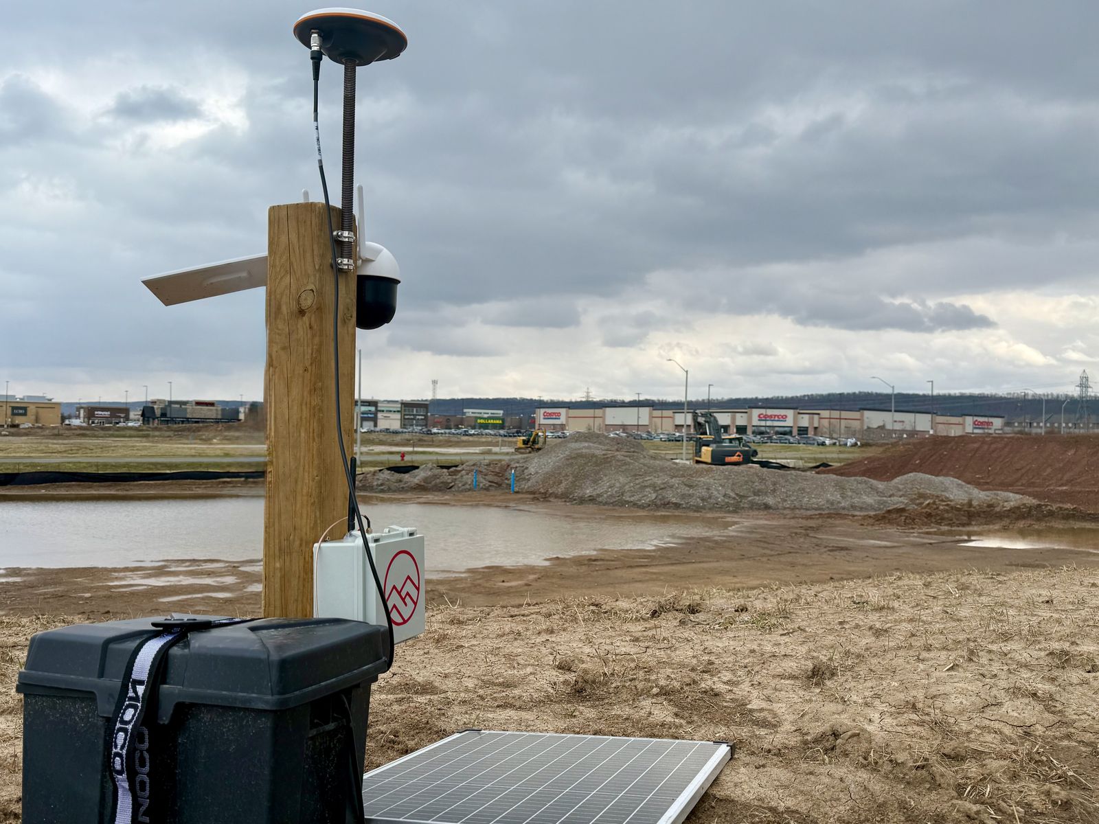 FOURPOINTS RTK Base Station deployed on site